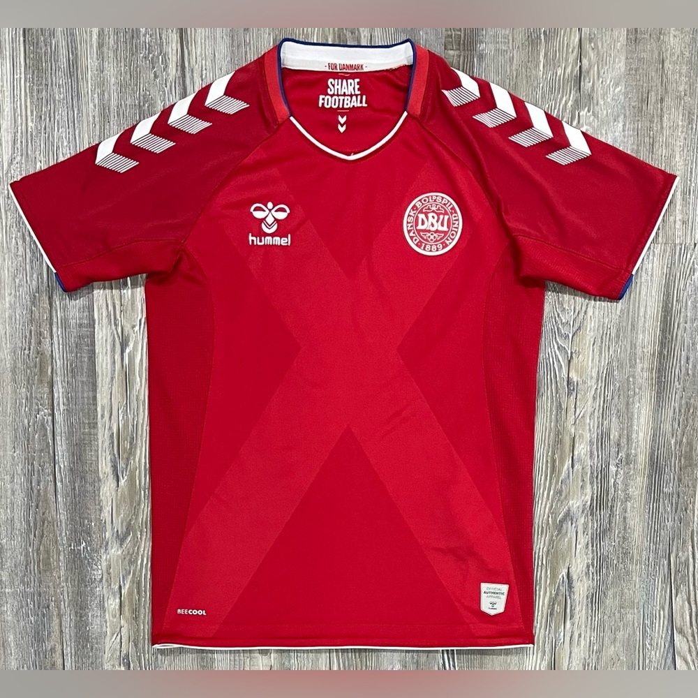 2018 Hummel Denmark National Football Soccer Home Jersey Youth Size M